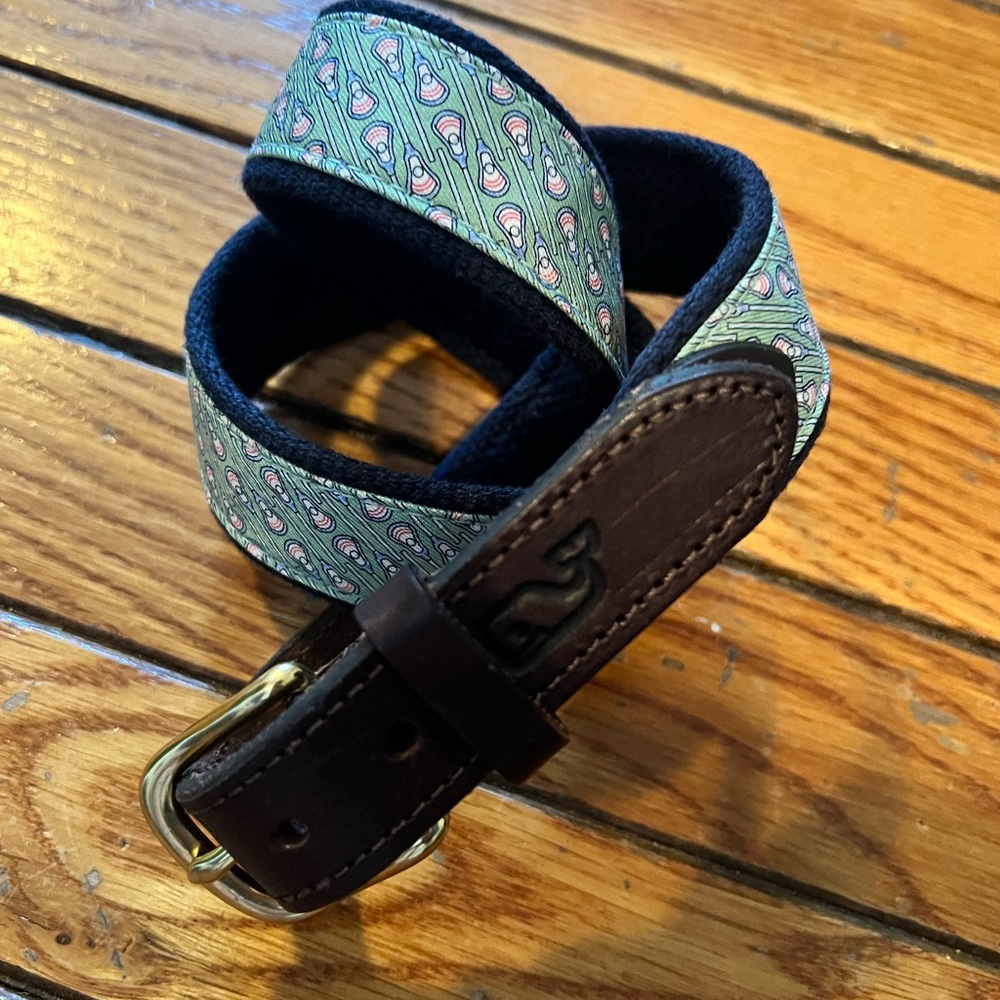Boys Lacrosse vineyard vines belt size 30
